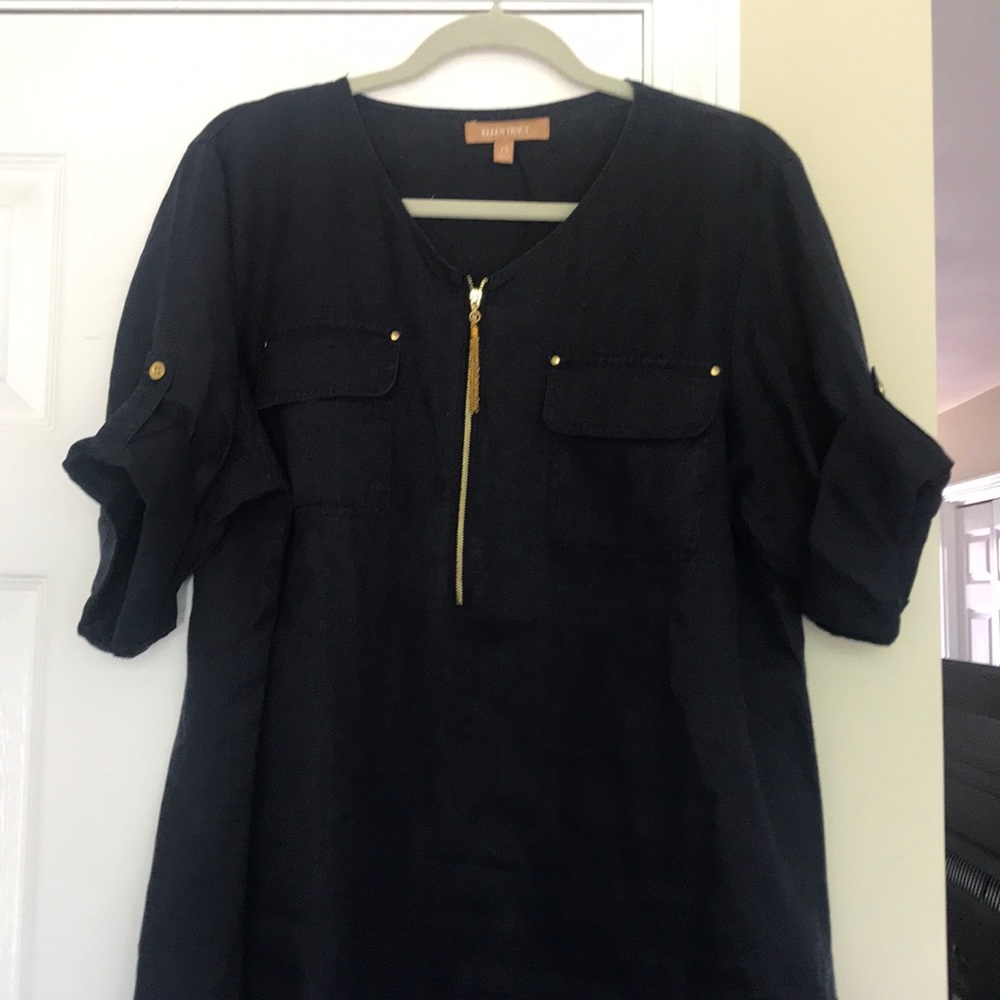 Ellen Tracy Size 1X Navy Blue Linen top $25